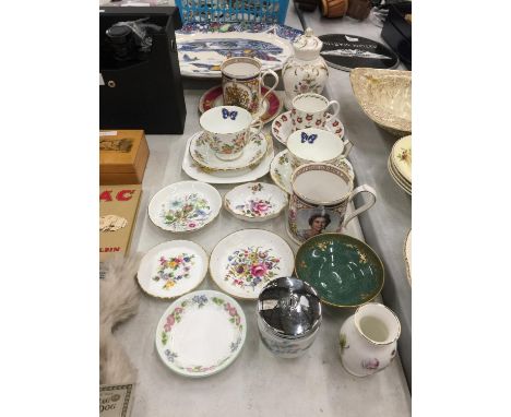 A QUANTITY OF MINTON, ROYAL WORCESTER, AYNSLEY, ETC TO INCLUDE PIN TRAYS, CUPS, SAUCERS, EGG CODDLER, ETC 