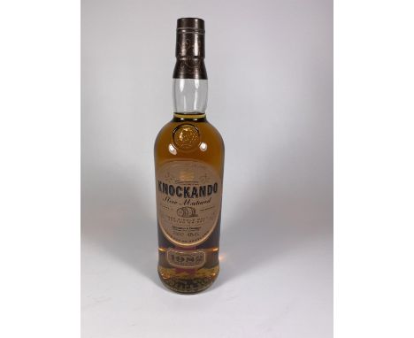 1 X 70CL BOTTLE - KNOCKANDO SLOW MATURED SINGLE MALT SCOTCH WHISKY, DISTILLED IN 1982, BOTTLED IN 2000 