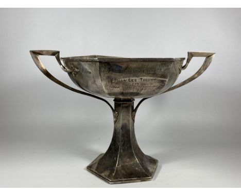 A GEORGE V SOLID SILVER TWIN HANDLED TROPHY CUP, HALLMARKS FOR WALKER &amp; HALL, SHEFFIELD, 1932, INSCRIBED BILLY LEE TROPHY