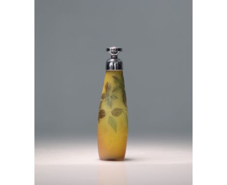 Emile Galle perfume spray floral decoration - Weight:  330 g - Region: France - Sizes: H=225mm D=55mm - Condition: At first s