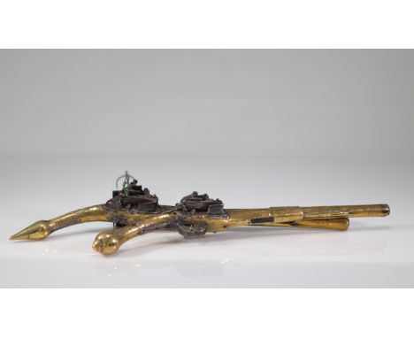 Pair of Ottoman pistols covered with 18th century copper - Weight:  1.80 kg - Region: Empire Ottoman - Sizes: L=540mm - Condi