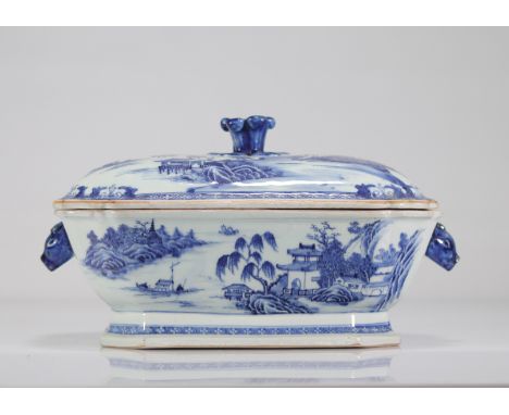 China vegetable dish and blue white tray 18th - Weight:  3.93 kg - Region: Chine - Sizes: H=170mm L=350mm l=210mm - Condition