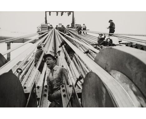 238
BRUCE DAVIDSON  1933
Verrazano Bridge USA  1963
Stampa fotografica alla gelatina sali d’argento. Timbro dell’autore al ve