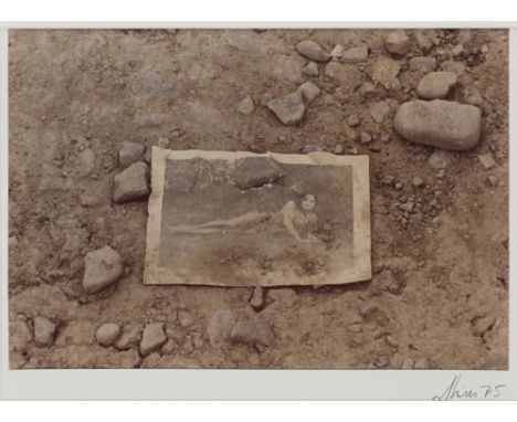 53
LUIGI GHIRRI  1943-1992
Cartolina  1975
Stampa fotografica a colori.  Firmata e datata al recto. Proveniente dalla cartell