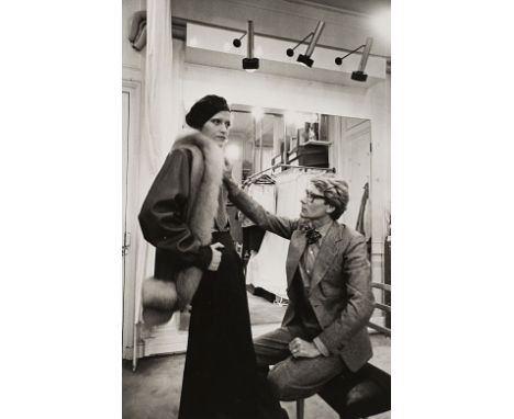 256
MARC RIBOUD  1923
Yves Saint Laurent  c. 1970
Stampa fotografica vintage alla gelatina sali d’argento. Timbro dell’autore