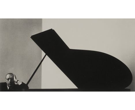 127 ARNOLD NEWMAN 1918-2006 Igor Stravinsky New York City 1946 Stampa fotografica alla gelatina sali d’argento. Firmata e tit