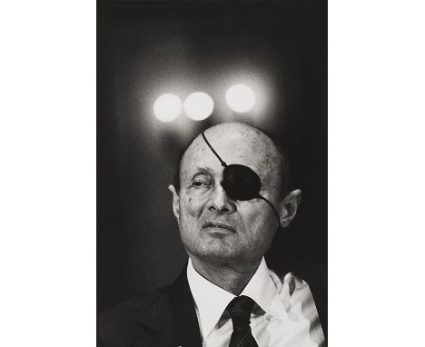 246 PAOLA AGOSTI 1947 Moshe Dayan Roma 1978 Stampa fotografica alla gelatina sali d’argento. Timbro dell’autore al verso, sta