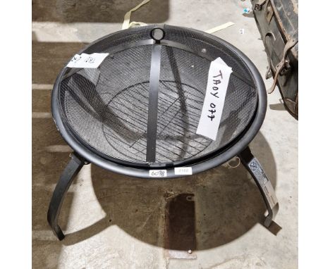 Black painted aluminium fire pit with grate and mesh lid