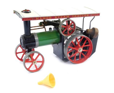 A Mamod traction engine, TE1A, boxed. 