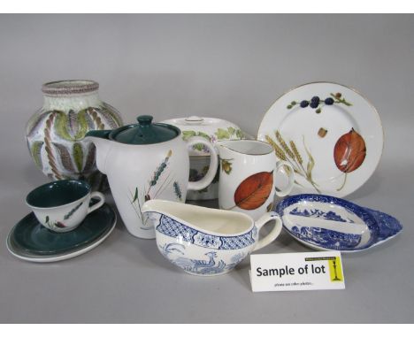 A quantity of Royal Worcester Evesham pattern wares including a large circular basin, vegetable serving dishes, etc, together