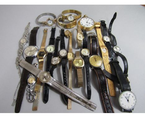 A collection of vintage gent's and ladies wristwatches to include mainly manual wind, automatic and quartz examples, includin