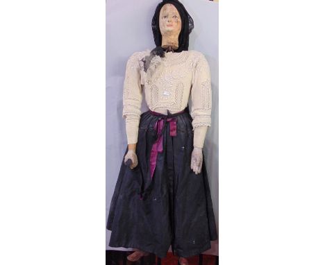 Good antique marionette puppet of a lady wearing a veil,  articulated limbs, straw and pine construction, 125 cm high 