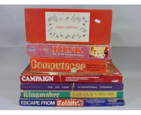 Collection of boxed games including vintage Chad Valley Mah jong, Chad Valley Compendium, Risk, Kingmaker etc 