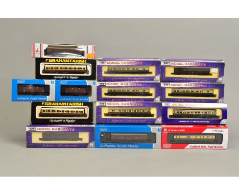 A QUANTITY OF ASSORTED BOXED N GAUGE G.W.R. COACHING STOCK AND VANS, assorted models Dapol, Graham Farish, Lima including N G