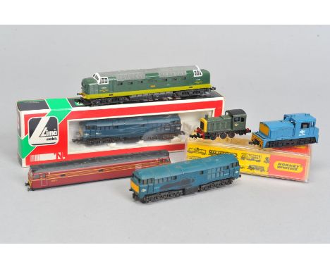 A QUANTITY OF BOXED AND UNBOXED N GAUGE LOCOMOTIVES, comprising boxed Lima Class 31, No.D5518, similar unboxed example missin
