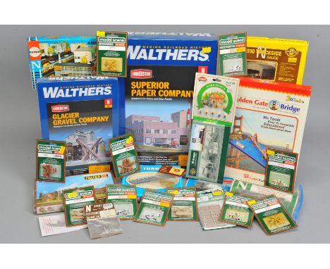 A QUANTITY OF BOXED N GAUGE LINESIDE BUILDINGS AND ACCESSORIES KITS, including Walthers Cornerstone Superior Paper Company bu