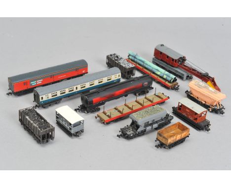 A QUANTITY OF UNBOXED AND ASSORTED N GAUGE ROLLING STOCK, all are British outline models, including Peco, Lima, Trix, Graham 