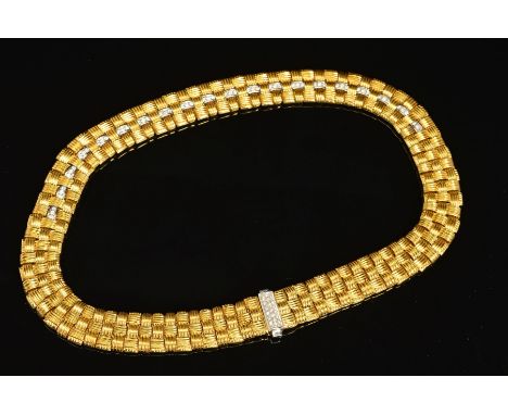 A MODERN 18CT GOLD ROBERTO COIN DIAMOND COLLAR, a wide flat panel link textured pattern with diamond links and a diamond set 