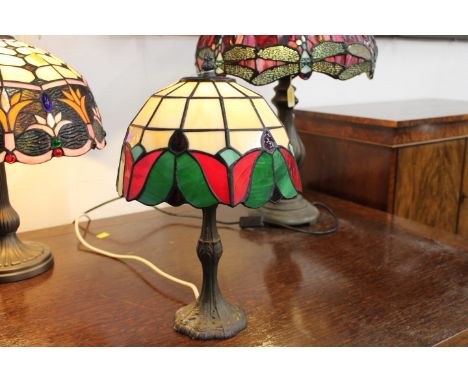 Tiffany style table lamp, height approximately 40 cm 