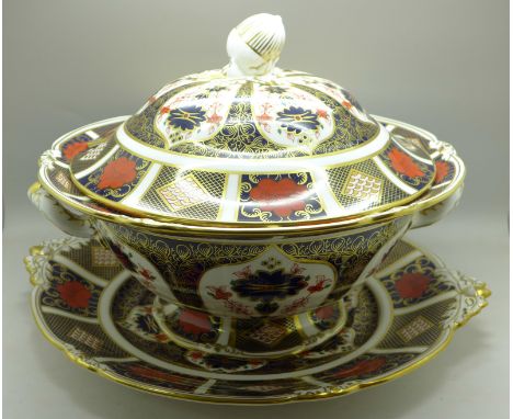 A large Royal Crown Derby 1128 pattern tureen with stand 