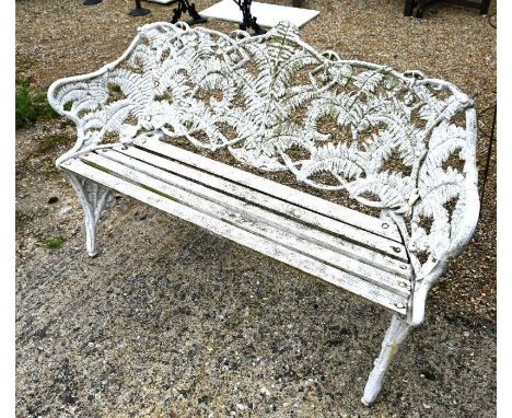 Victorian heavy cast iron fern design pattern bench in the Coalbrookdale manner, with wood slat seat, 151 cm long