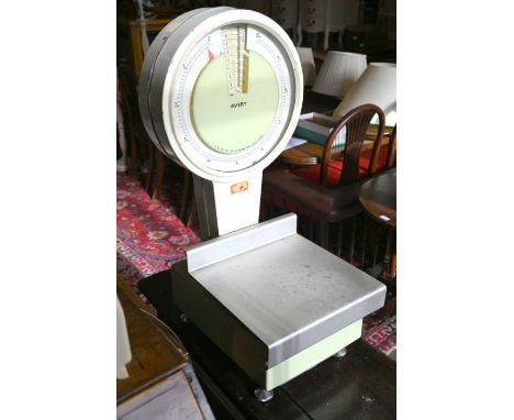 Vintage Avery parcel scales
