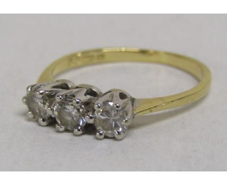 18ct gold 3 stone diamond ring - total 0.50ct - total weight 2.23g - ring size K