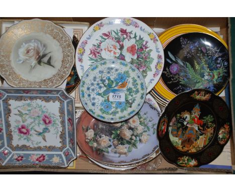 A quantity of Wall Plates including three boxed 'The Russian Fairy Tales', The Snow Maiden' by Villeroy & Boch, two Royal Wor