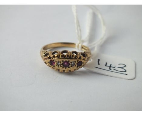A gypsy set ruby &amp; diamond ring in 9ct - size M - 2.6gms