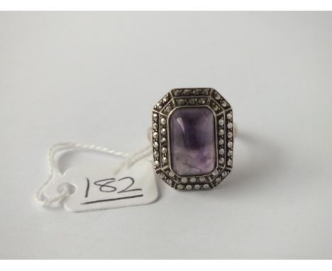 A large deco silver cabochon amethyst and marcasite cluster ring - size Q