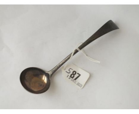 A Georgian small sauce ladle OEP - London 1821 by RR