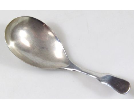 A George III silver caddy spoon, fiddleback pattern with plain bowl, London 1817, 10cm wide 