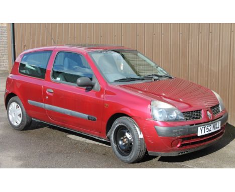 A Renault Clio Expression, 16 valve, first registered 19/09/2009, 1149cc petrol engine, registration number YT52 NXJ, 39064 r