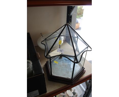 A LEADED GLASS DISPLAY CASE TOGETHER WITH A RETRO GLASS LIGHT SHADE 