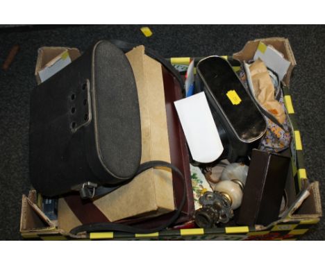 A BOX OF ASSORTED COLLECTABLES TO INCLUDE BINOCULARS, CAMERA, VINTAGE CHESS PIECES ETC