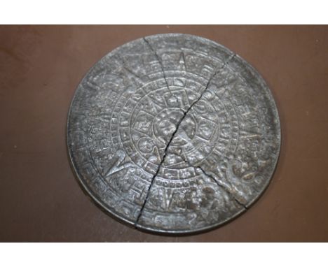 A WHITE METAL MAYAN STYLE TALISMAN/MEDALLION A/F