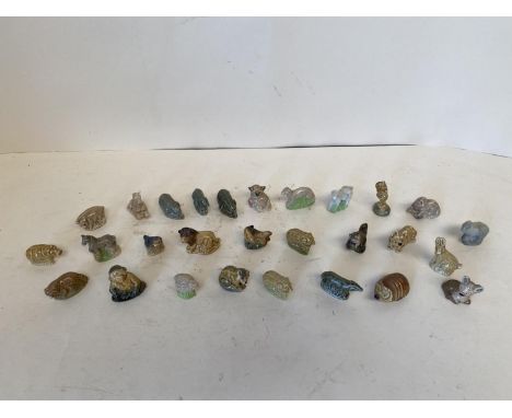Wade Whimsies,  various animals 28 in total CONDITION: 3 with chips 