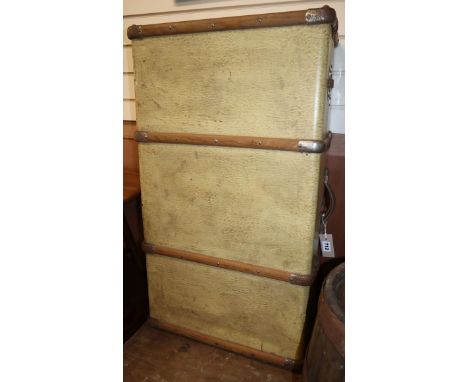 A travel trunk with insert W.90cm