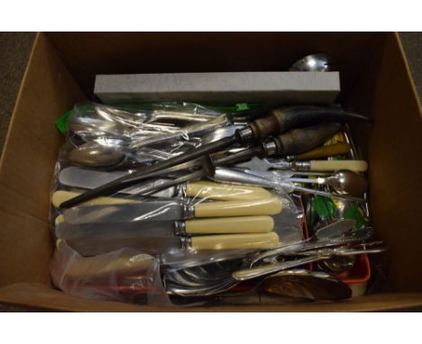 Assorted silver plated flatware etc to include; a pair of horn-handled carvers and a pair of baleen-handled salad servers, et