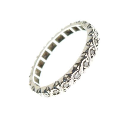 Yellow metal full eternity ring, stamped 18ct, size O, 3.1g gross approx  