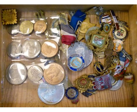 Assorted enamel badges, medallions, and other commemoratives, etc  