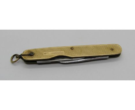 9ct mounted penknife with engine turned detail, maker Cohen &amp; Charles, Birmingham 1936, 5.7cm L approx, 13.2g gross 