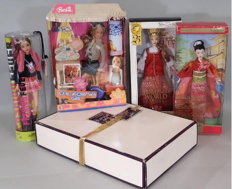 Pin by Golden Fashioon on LOUIS VUITTON  Beautiful barbie dolls, Barbie  accessories, Diva dolls