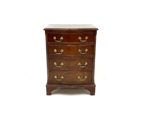 Small Georgian style mahogany serpentine chest, four drawers, shaped bracket supportsDimensions: Height:&nbsp;72cm&nbsp; Leng