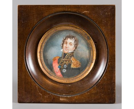 Portrait Miniature, French officer, watercolour on paper, signed Sergent, in original frame under glass, diameter 6 cm