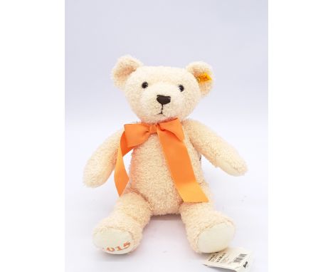 Steiff Cosy Year Teddy Bear 2015, yellow tag 664625, cream polyester plush with swing label (slightly bent), Excellent Plus t