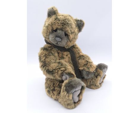 Charlie Bears Ebenezer teddy bear, CB631487, 2013 - 2015, LE 600, designed by Isabelle Lee, grey with green/light green tip p