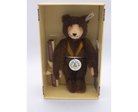 Steiff Club Edition Dicky replica 1935 teddy bear, 1996, white tag 420078, LE, dark brown mohair, complete with ceramic medal
