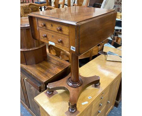 VICTORIAN TRIPOD TABLE