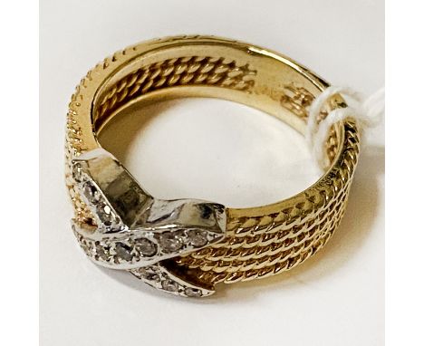 18CT GOLD DIAMOND RING - SIZE O - 6.5 GRAMS APPROX